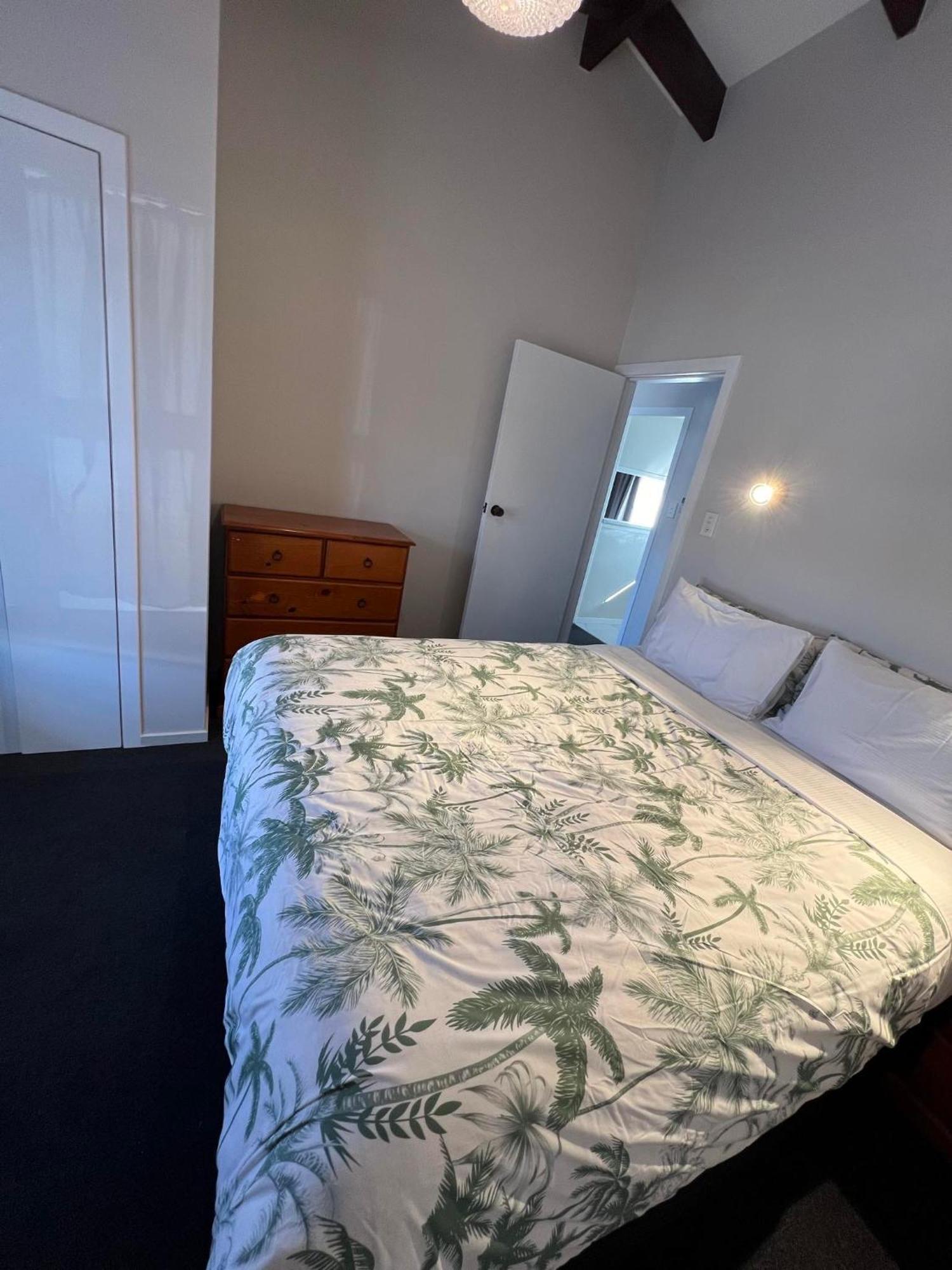 Hamilton Sunrise Motel Eksteriør bilde